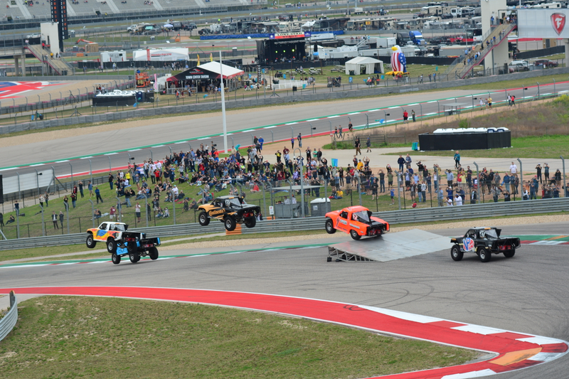 Illustration for article titled IndyCar weekend at COTA Pics